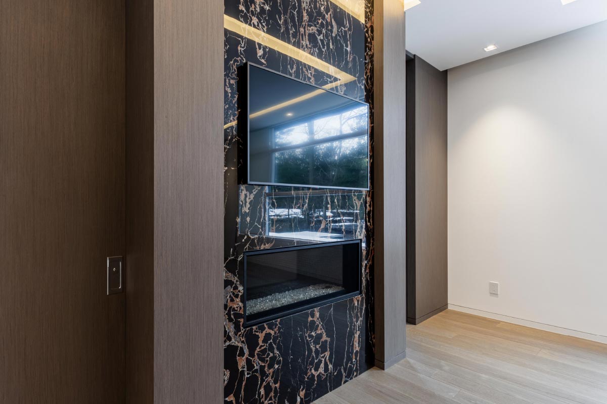 Mississauga modern residential interior