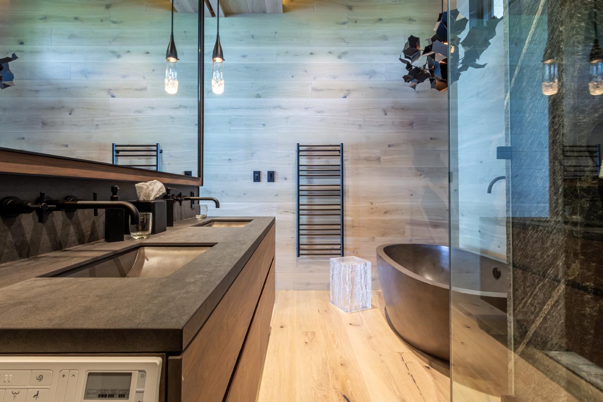 Muskoka Cottage interior and millwork