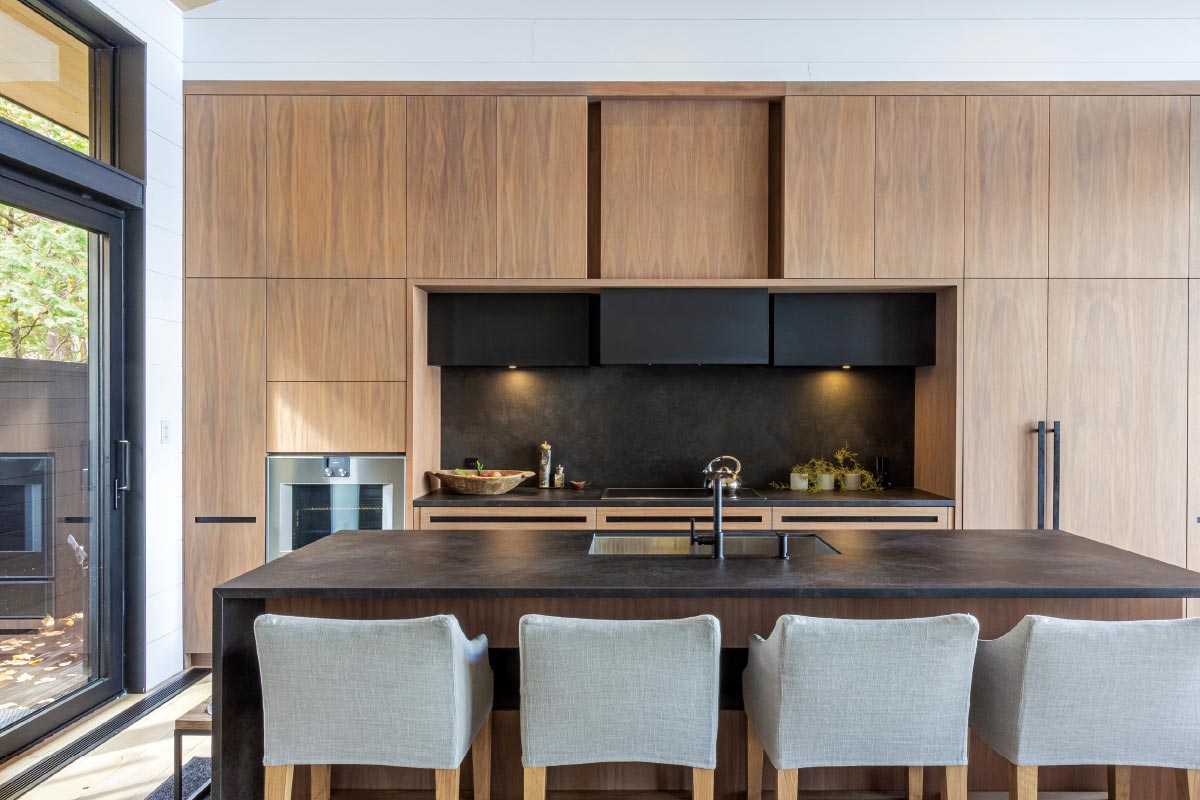 Muskoka Cottage interior and millwork