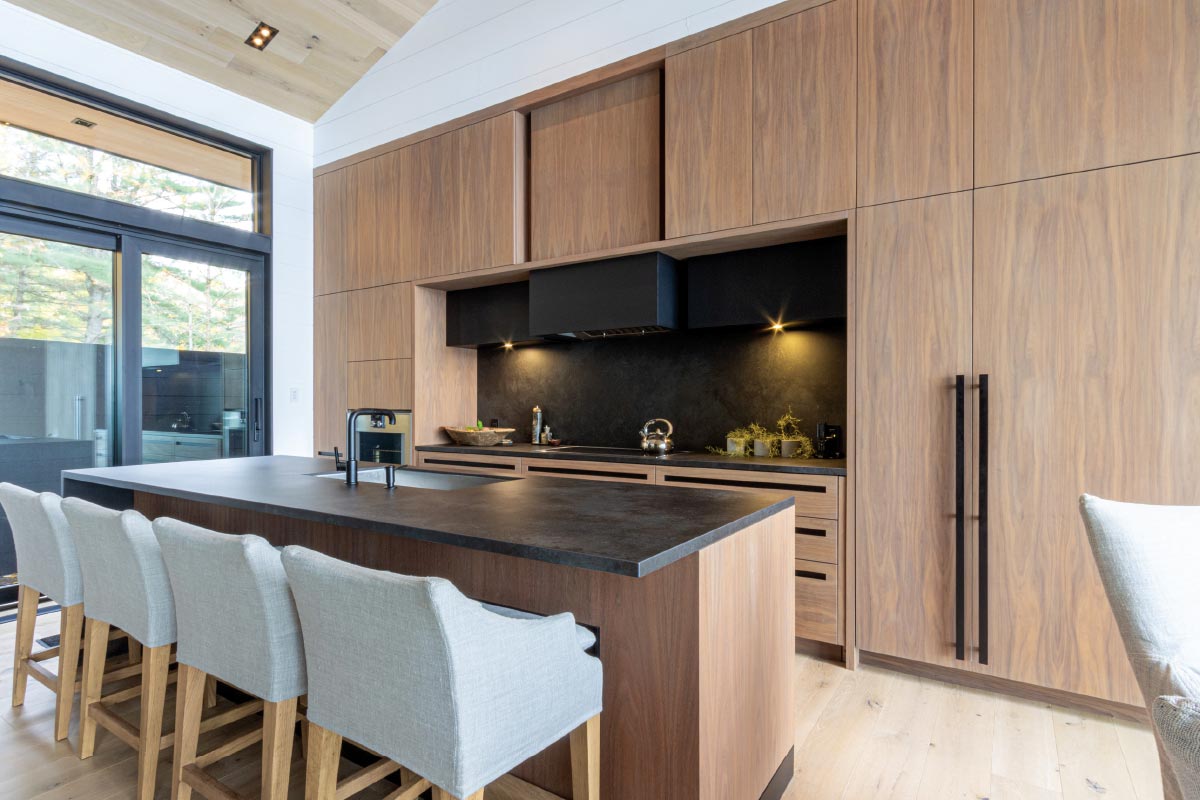 Muskoka Cottage interior and millwork