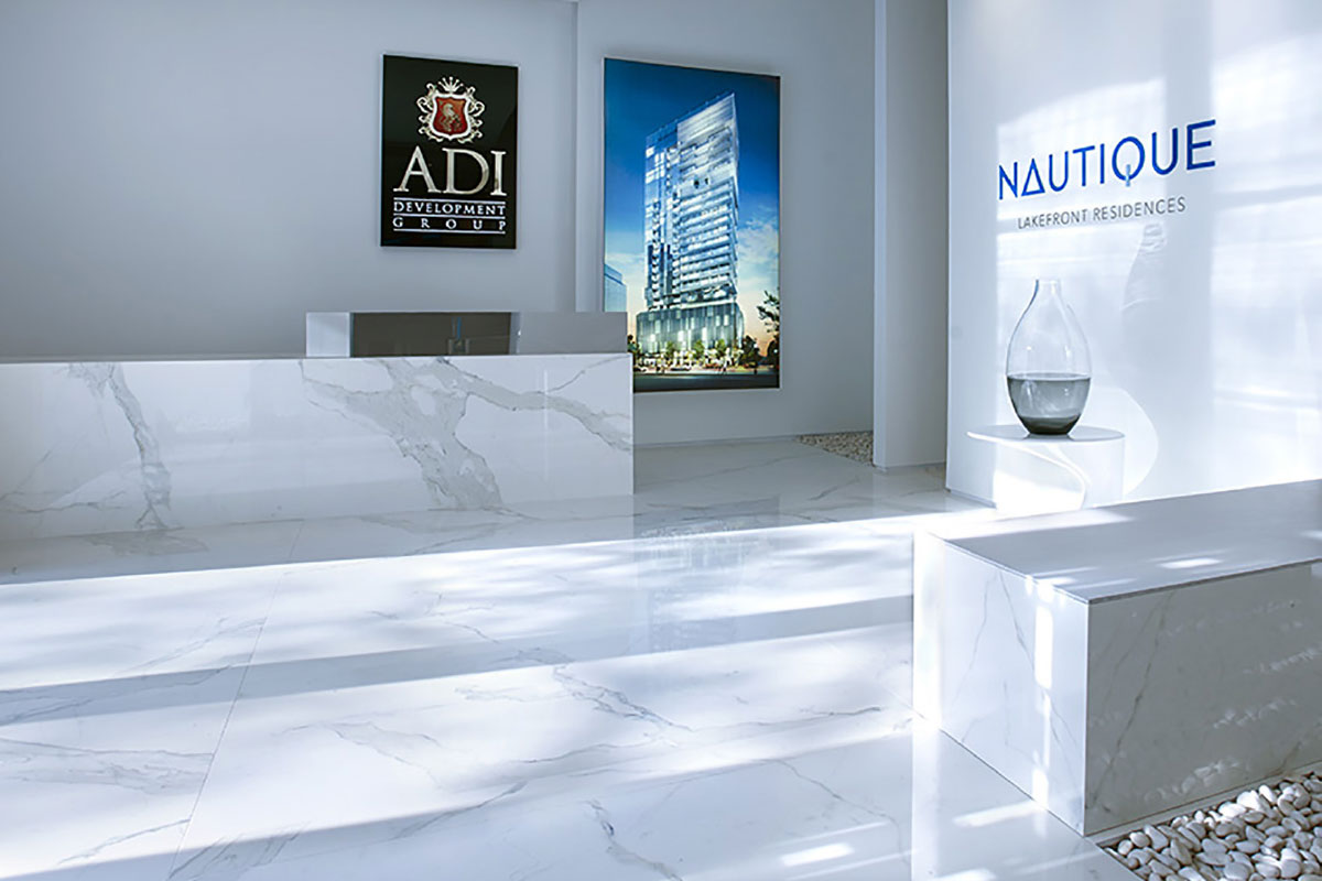 Nautiques Sales Centre interior